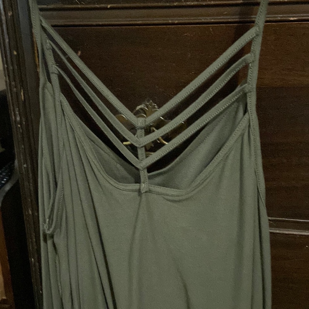 Express cut out criss cross tank